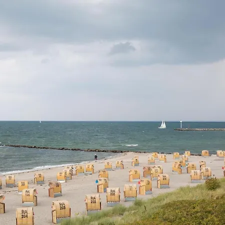 Inselblume 16 - Mit Meerblick In Der Strandburg B2.6 Burgtiefe auf Fehmarn